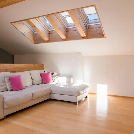 Roossi Apartment *